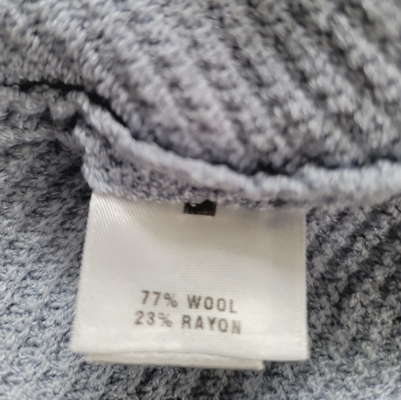 St John Sport Santana Wool Blend Cardigan Size Medium Contrast Trim Blue - Picture 12 of 14